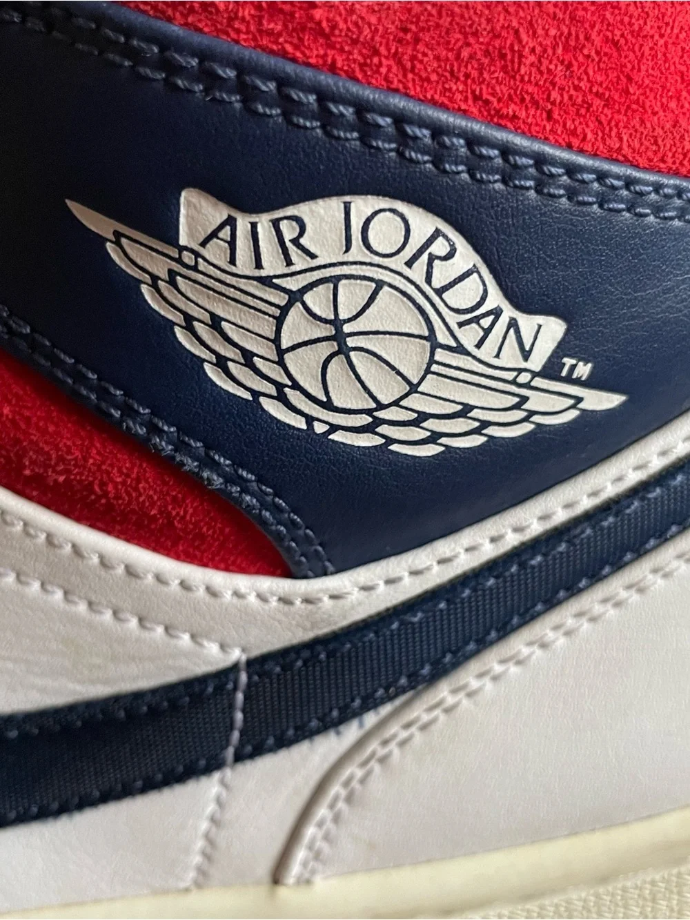 Air Jordan 1 SE Mid Olympic Men’s Size 10.5 White/Blue/Red Vintage Look